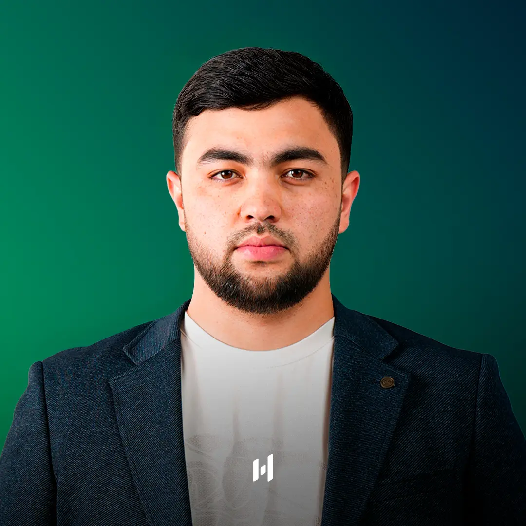 Амирхон
Орипов